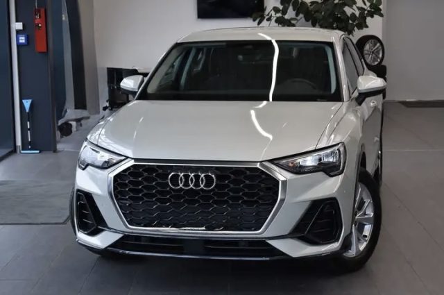 Audi Q3 SPB 35 TDI S tronic - foto 2 di 4