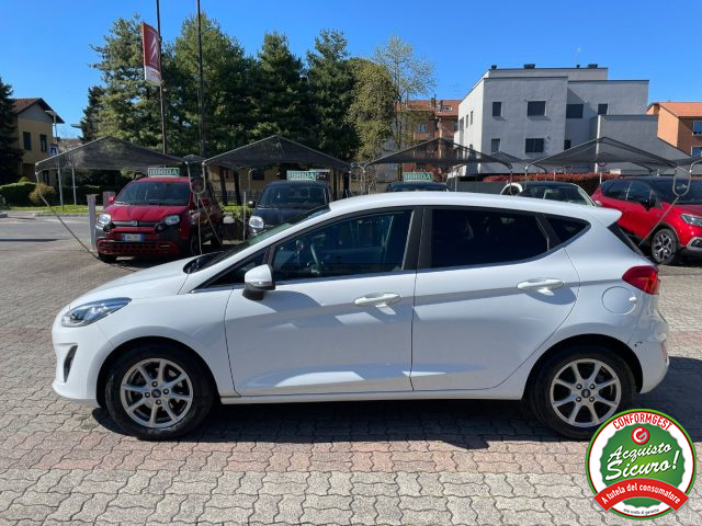 Ford Fiesta 1.0 Ecoboost Hybrid 125 CV 5 porte Titanium - foto 2 di 4