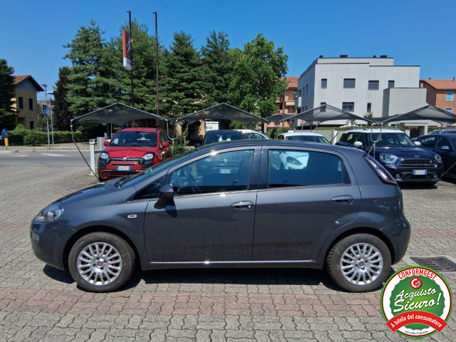 Fiat Punto 1.2 8V 5 porte Young - foto 2 di 4