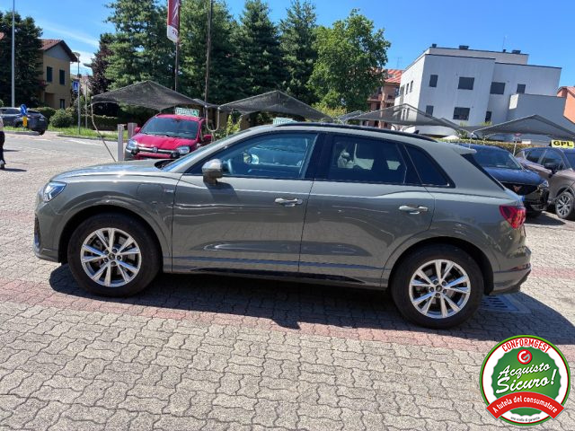 Audi Q3 45 TFSI e S tronic S line edition - foto 4 di 4