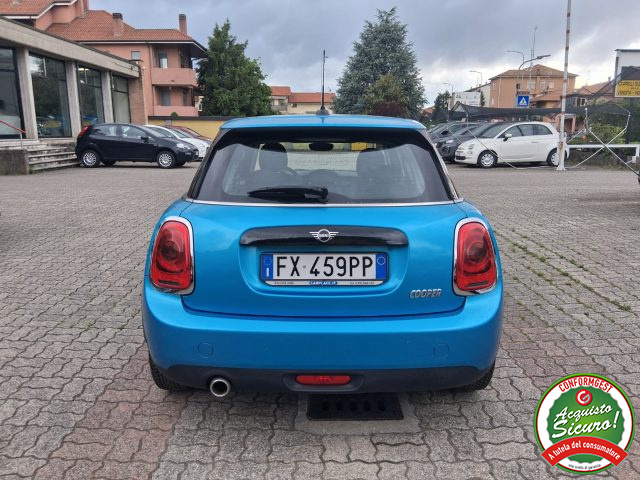 MINI Cooper 1.5 5 porte - foto 4 di 4