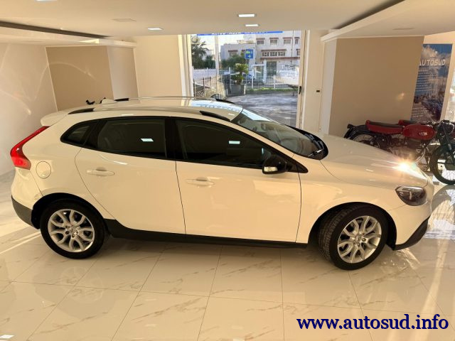 Volvo V40 Cross Country D2 Geartronic - foto 4 di 4