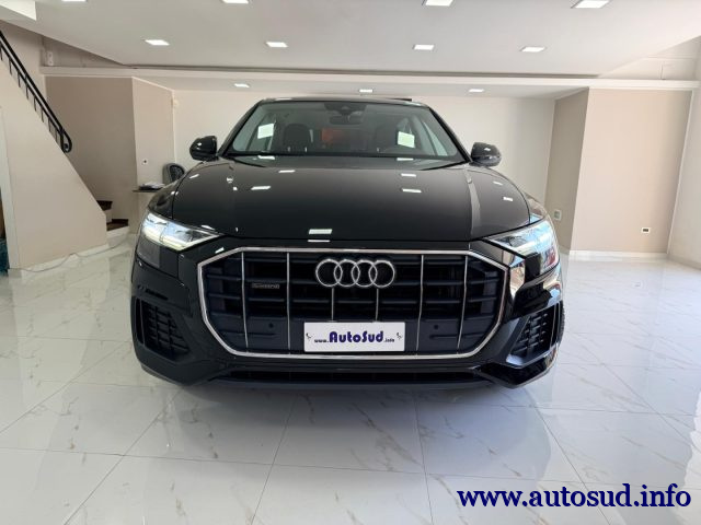 Audi Q8 45 TDI quattro tiptronic - foto 2 di 21