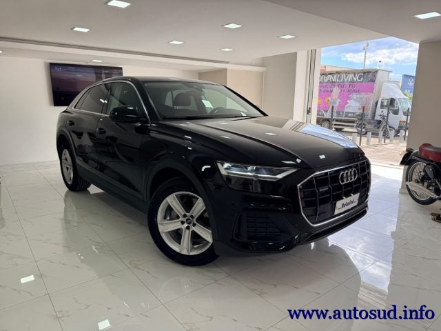 Audi Q8 45 TDI quattro tiptronic, del 2021, 112.000 km, in vendita a Massafra (TA)