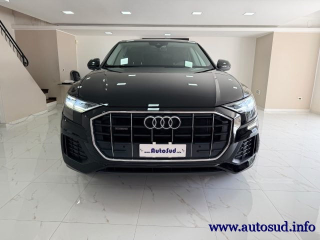 Audi Q8 45 TDI quattro tiptronic - foto 2 di 4