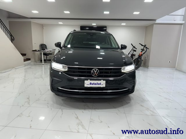 Volkswagen Tiguan 2.0 TDI 150 CV SCR DSG Life - foto 2 di 4