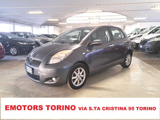 Toyota Yaris 1.3 5 porte Sol usato a BORGARO TORINESE