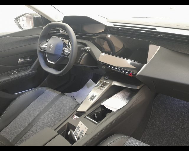 Peugeot 408 1.2 puretech Allure s&s 130cv eat8, del 2024, 221 km, in vendita a Alessandria (AL)