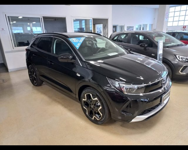 Opel Grandland 1.5 ecotec Business Elegance s&s 130cv at8 - foto 3 di 4