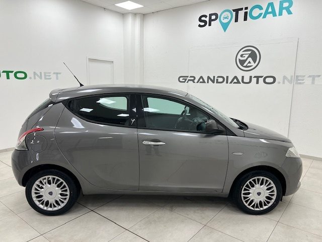 Lancia Ypsilon III 2015 - 1.3 mjt Silver s&s 95cv - foto 4 di 4