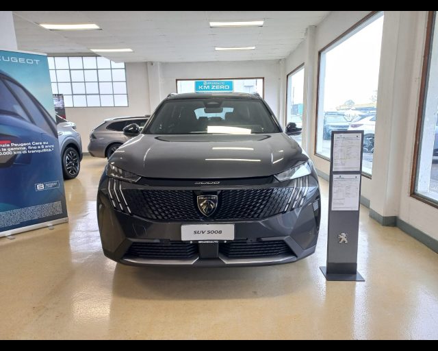 Peugeot 5008 1.2 hybrid GT 136cv e-dcs6 - foto 2 di 4