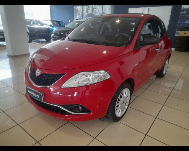 Lancia Ypsilon III 2015 - 1.2 Silver 69cv usato a ALESSANDRIA