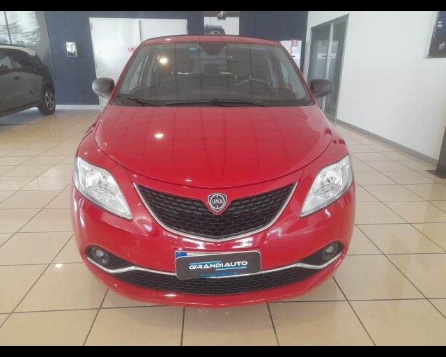 Lancia Ypsilon III 2015 - 1.2 Silver 69cv - foto 2 di 4