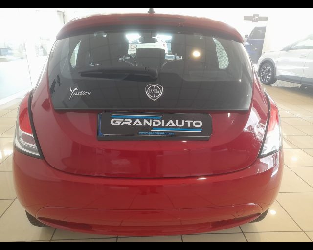 Lancia Ypsilon III 2015 - 1.2 Silver 69cv, del 2017, 101.110 km, in vendita a Alessandria (AL)