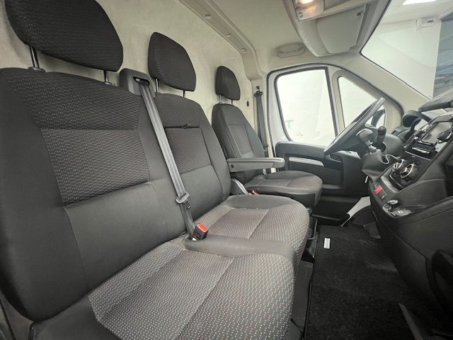 Peugeot Boxer III 335 2019 - 335 2.2 bluehdi 140cv S&S L2 d.ca, del 2022, 145.616 km, in vendita a Alessandria (AL)