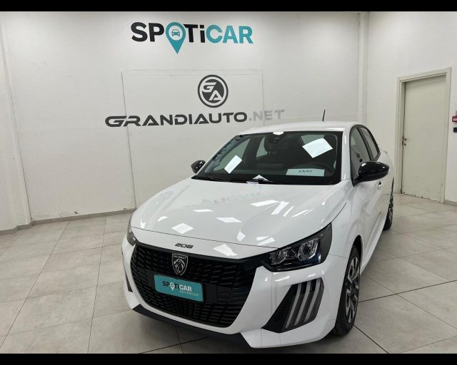 Peugeot 208 1.2 hybrid Style 100cv e-dcs 6 km 0 a ALESSANDRIA