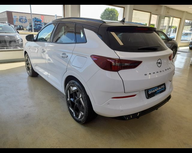 Opel Grandland 1.6 phev GSe awd 300cv auto - foto 4 di 4