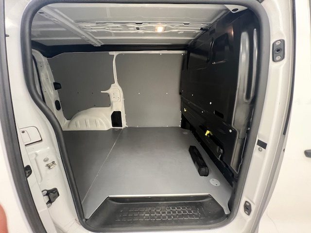 Opel Vivaro III - L2H1 1.5d 120cv Enjoy S&S mt6, del 2023, 173.753 km, in vendita a Alessandria (AL)