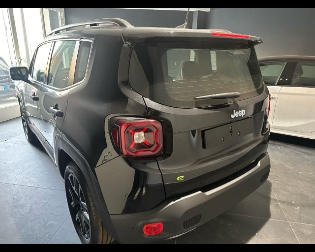 Jeep Renegade E-Hybrid My24 Summit1.5 Turbo T4 E-Hybrid 130cv F - foto 4 di 10