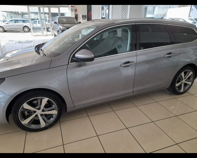 Peugeot 308 II 2013 SW - SW 2.0 bluehdi 16v Allure s&s 150cv - foto 3 di 4