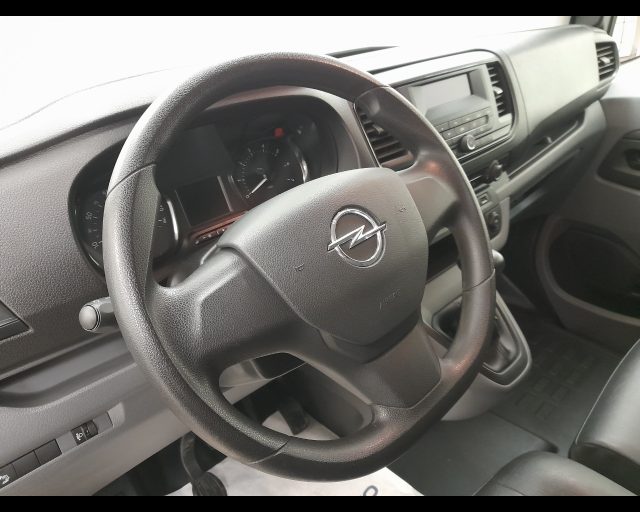 Opel Vivaro III - L2H1 d.cab. mobile 1.5d 120cv Essentia S&S, del 2021, 99.695 km, in vendita a Alessandria (AL)