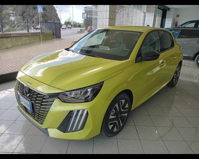 Peugeot 208 1.2 hybrid Allure 100cv e-dcs 6 km 0 a ALESSANDRIA