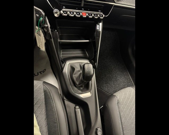 Peugeot 208 1.2 puretech Style s&s 75cv km 0 a ALESSANDRIA