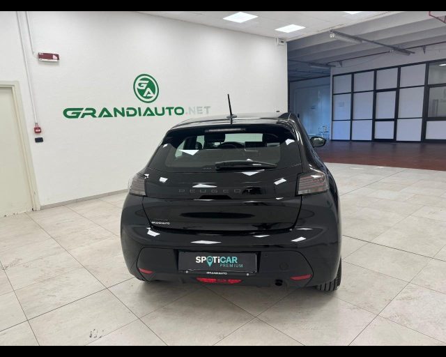 Peugeot 208 1.2 puretech Style s&s 75cv km 0 a ALESSANDRIA