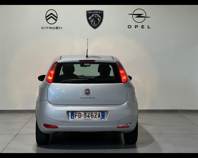 Fiat Punto III 2012 - 5p 1.4 easypower Lounge Gpl E6 - foto 2 di 4