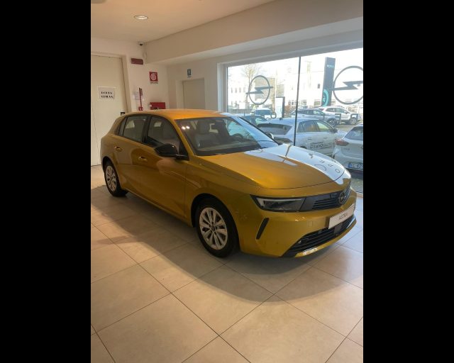 Opel Astra 1.2 t Edition s&s 110cv - foto 3 di 4