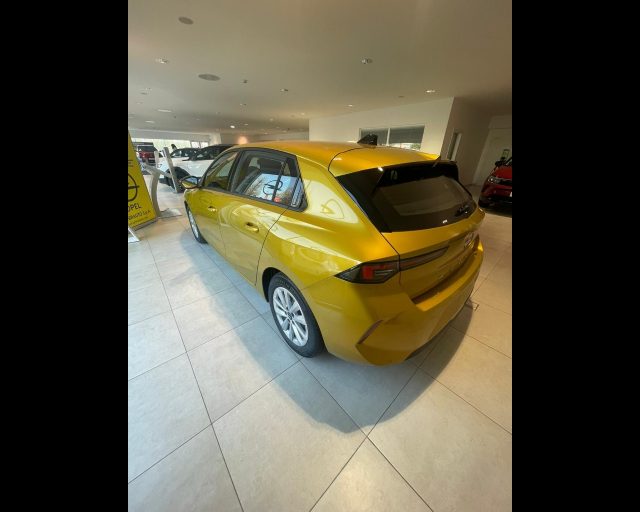 Opel Astra 1.2 t Edition s&s 110cv - foto 4 di 4