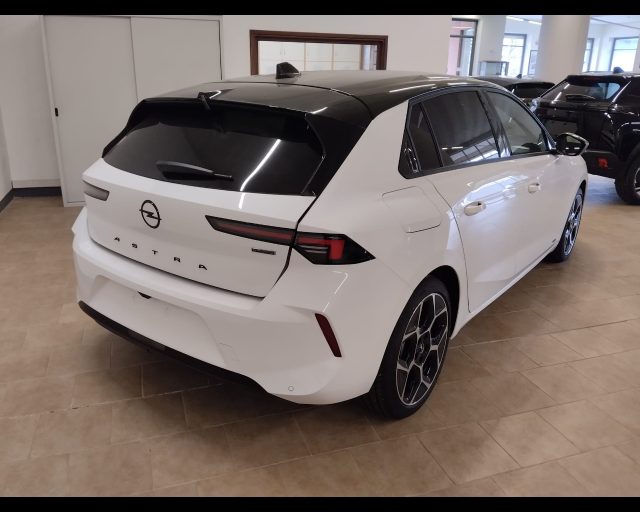 Opel Astra 1.6 hybrid GS s&s 180cv at8 - foto 3 di 14