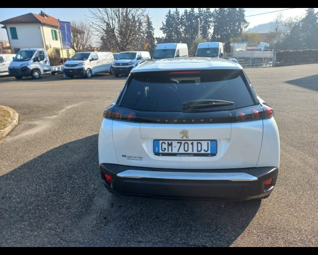 Peugeot 2008 e- Allure 100kW - foto 4 di 4