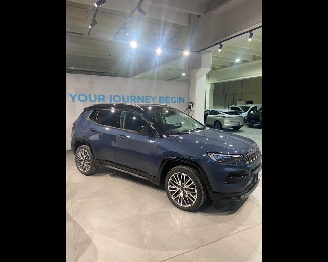 Jeep Compass E-Hybrid My24 Summit 1.5 Turbo T4 E-Hybrid 130cv - foto 3 di 4