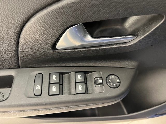 Opel Corsa VI 2020 - e- Elegance, del 2021, 72.105 km, in vendita a Alessandria (AL)
