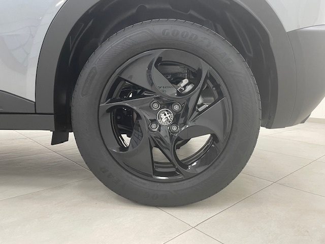 Alfa Romeo Junior Ibrida My25 Ibrida 1.2145cv Hybrid Edct6 km 0 a ALESSANDRIA