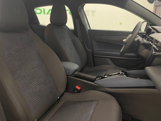 Alfa Romeo Junior Ibrida My25 Ibrida 1.2145cv Hybrid Edct6, del 2025, 23 km, in vendita a Alessandria (AL)