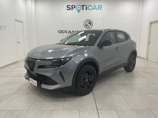 Alfa Romeo Junior Ibrida My25 Ibrida 1.2145cv Hybrid Edct6 km 0 a ALESSANDRIA