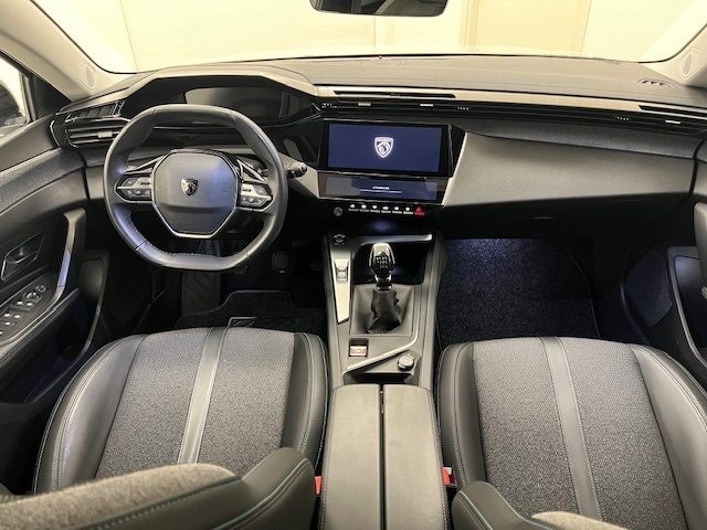 Peugeot 308 III - SW 1.2 puretech t Allure Pack s&s 130cv usato a ALESSANDRIA