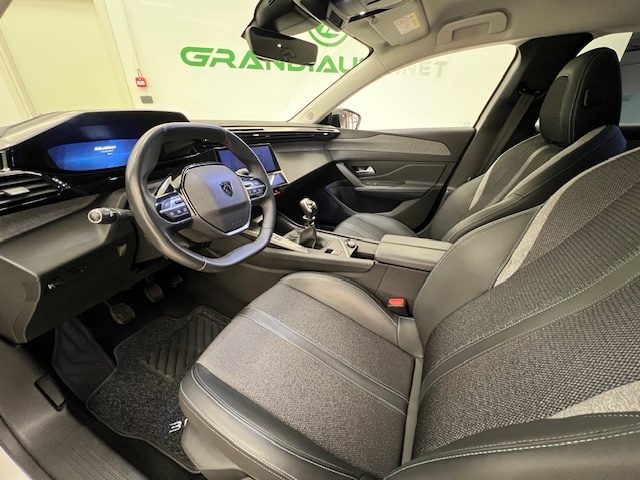 Peugeot 308 III - SW 1.2 puretech t Allure Pack s&s 130cv, del 2022, 97.979 km, in vendita a Alessandria (AL)