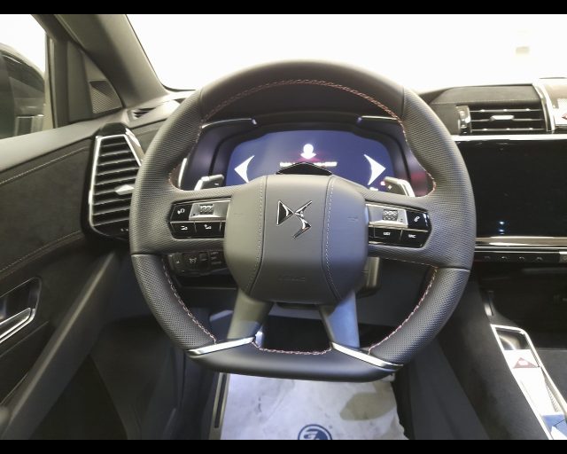 DS Automobiles DS 7 1.6 e-tense phev Performance Line+ 225cv auto, del 2023, 10 km, in vendita a Alessandria (AL)