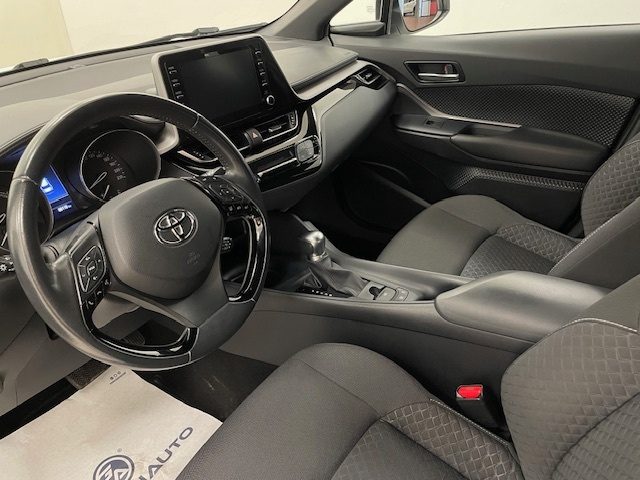 Toyota C-HR I - 1.8h Business e-cvt usato a ALESSANDRIA