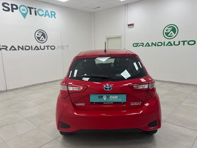 Toyota Yaris III 2017 - 5p 1.5h Lounge Red/Bronze usato a ALESSANDRIA