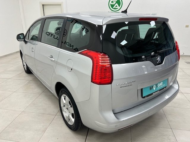 Peugeot 5008 I - 1.6 hdi 8v Active 115cv - foto 3 di 4