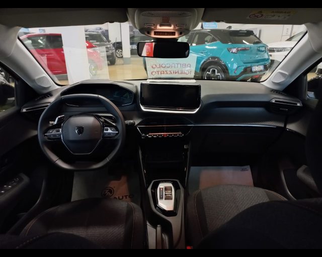 Peugeot 2008 1.2 hybrid Style 136cv e-dcs6, del 2025, in vendita a Alessandria (AL)
