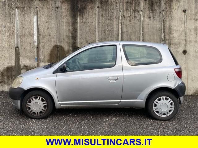 Toyota Yaris 1.0i 16V cat 3 porte - foto 4 di 4