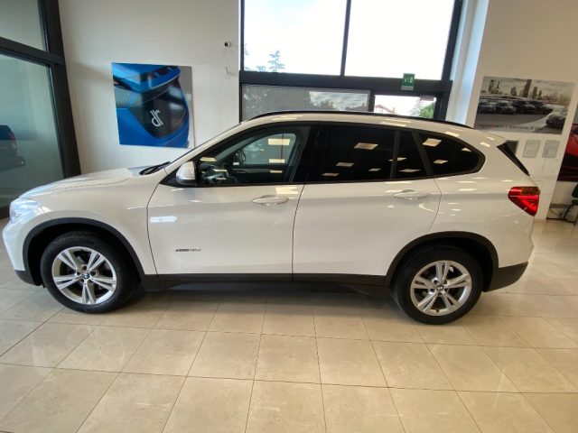 BMW X1 sDrive18d Business - foto 3 di 4