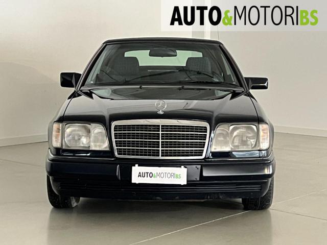 Mercedes-Benz E 200 cat Cabriolet *MANUALE* - foto 2 di 4