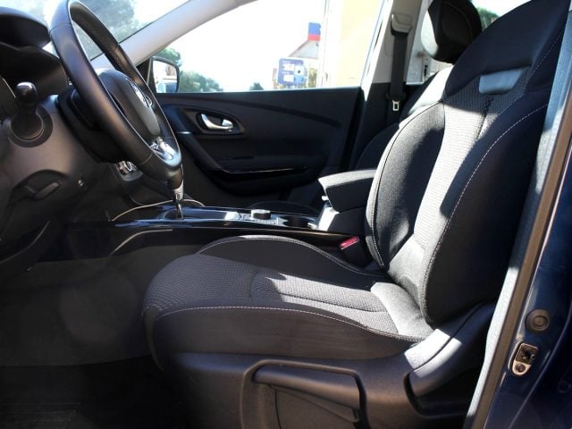 Renault Kadjar 1.5 dci Sport Aut RetroCam Unipro IVA DEDUCIBILE, del 2020, 70.000 km, in vendita a Roma (RM)