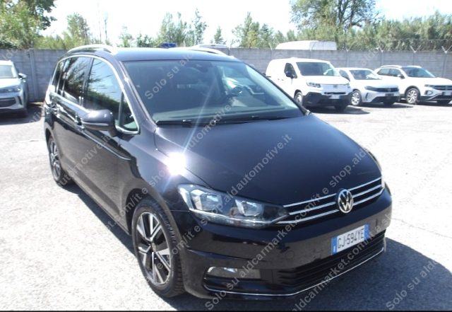 Volkswagen Touran 2.0 TDI 150 CV SCR DSG Executive BlueMotion Tech. usato a ROMA